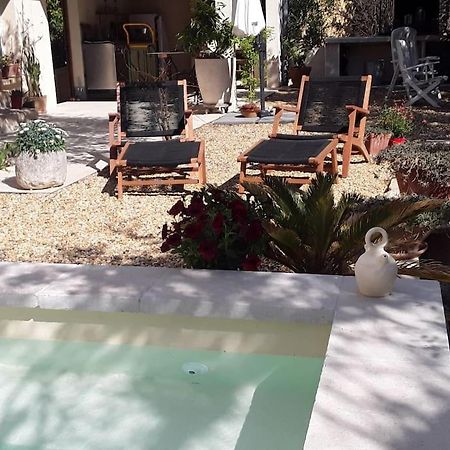 La Suite De Garlone Aujargues Exterior foto