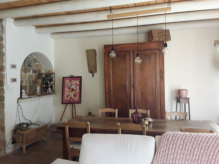 La Suite De Garlone Aujargues Exterior foto